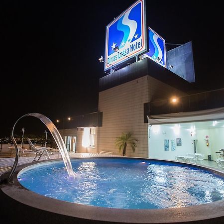 Dimas Lessa Hotel Montes Claros Bagian luar foto
