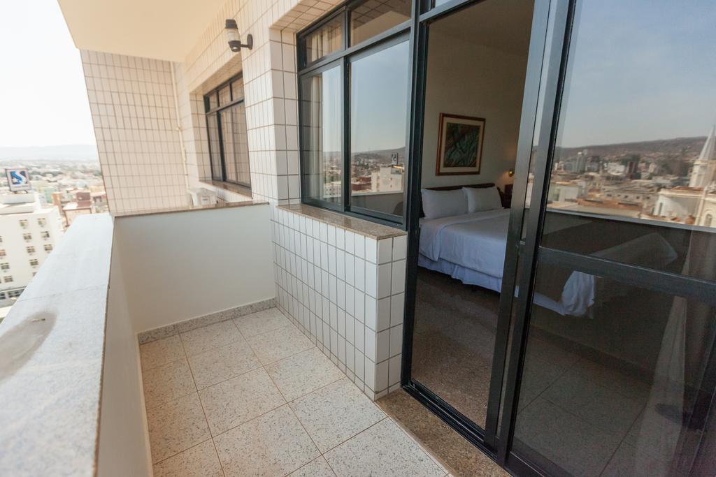Dimas Lessa Hotel Montes Claros Bagian luar foto