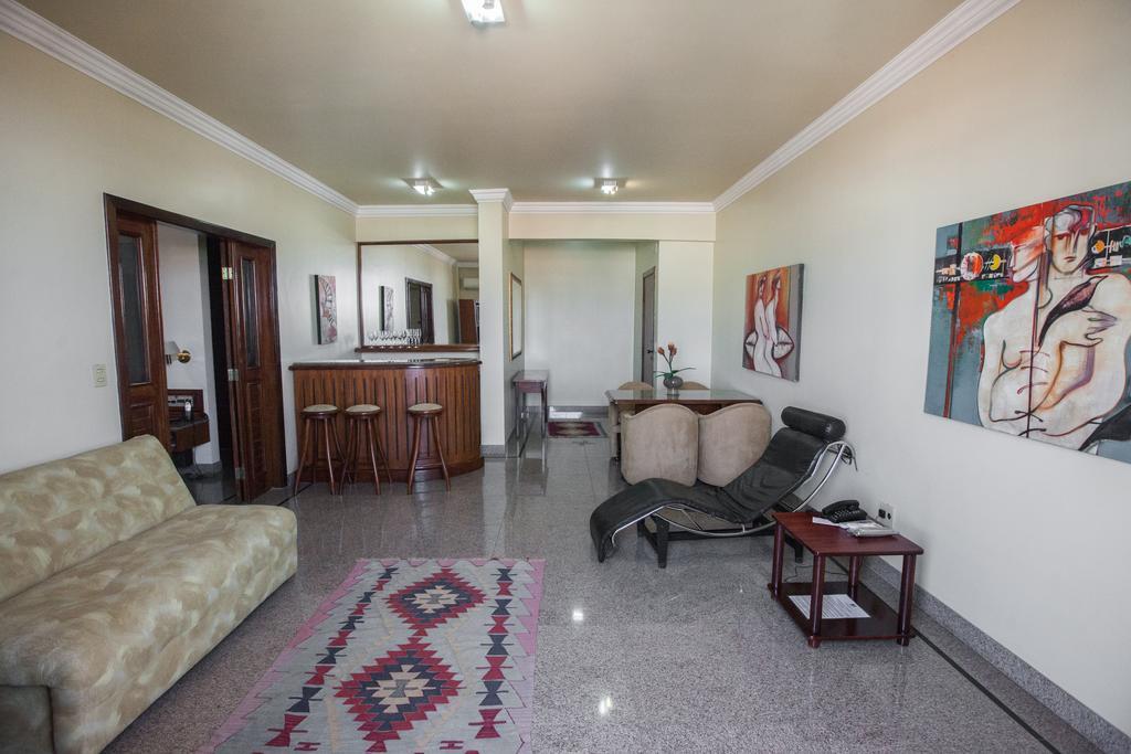 Dimas Lessa Hotel Montes Claros Bagian luar foto