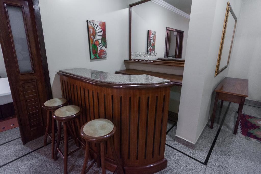 Dimas Lessa Hotel Montes Claros Bagian luar foto
